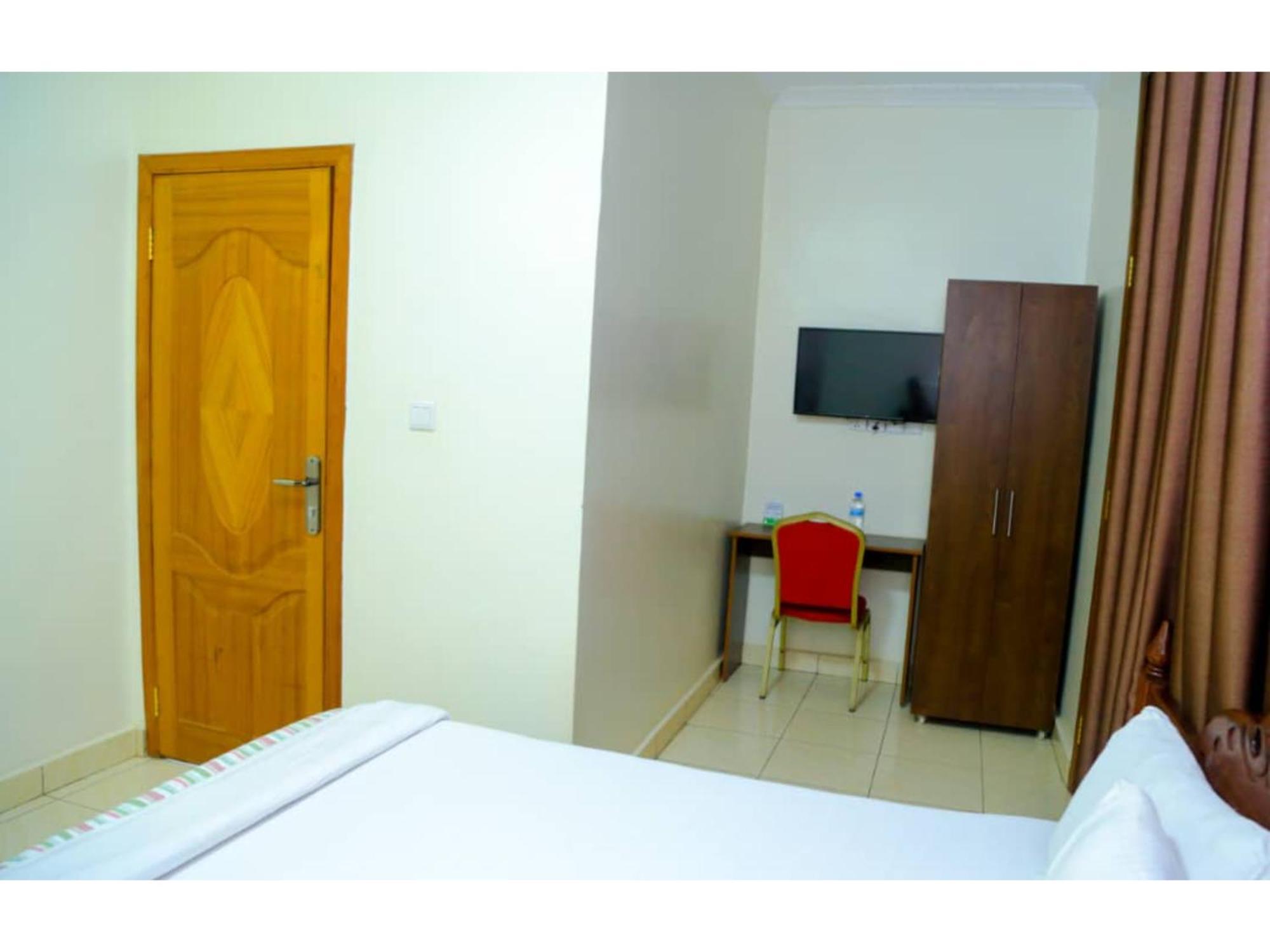 Macchiato Suites Кигали Экстерьер фото